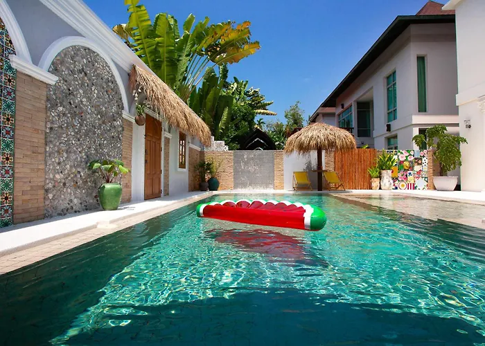 Nagawari Art Maldives Pattaya Villa