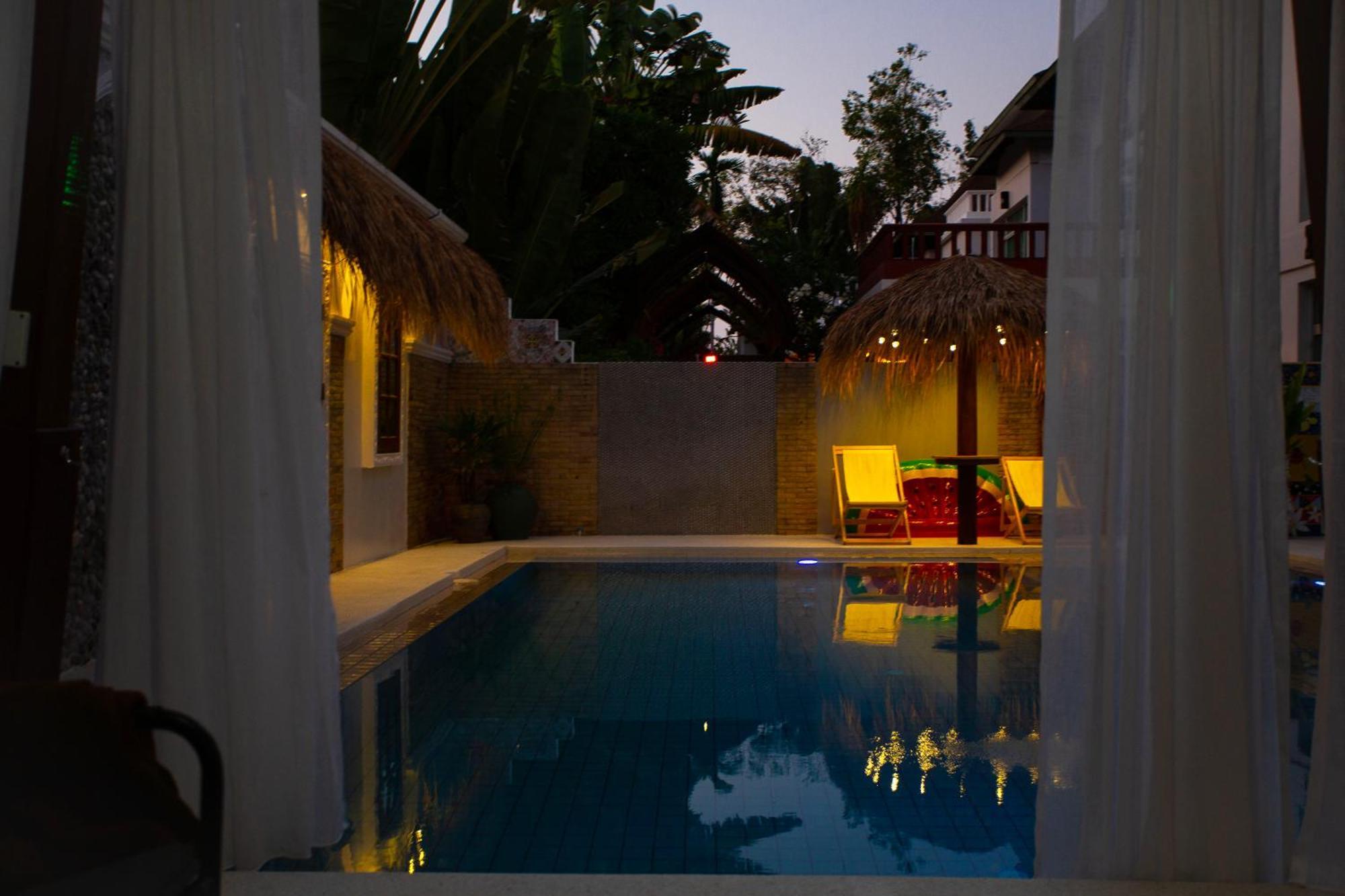 Nagawari Art Maldives Pattaya Villa *