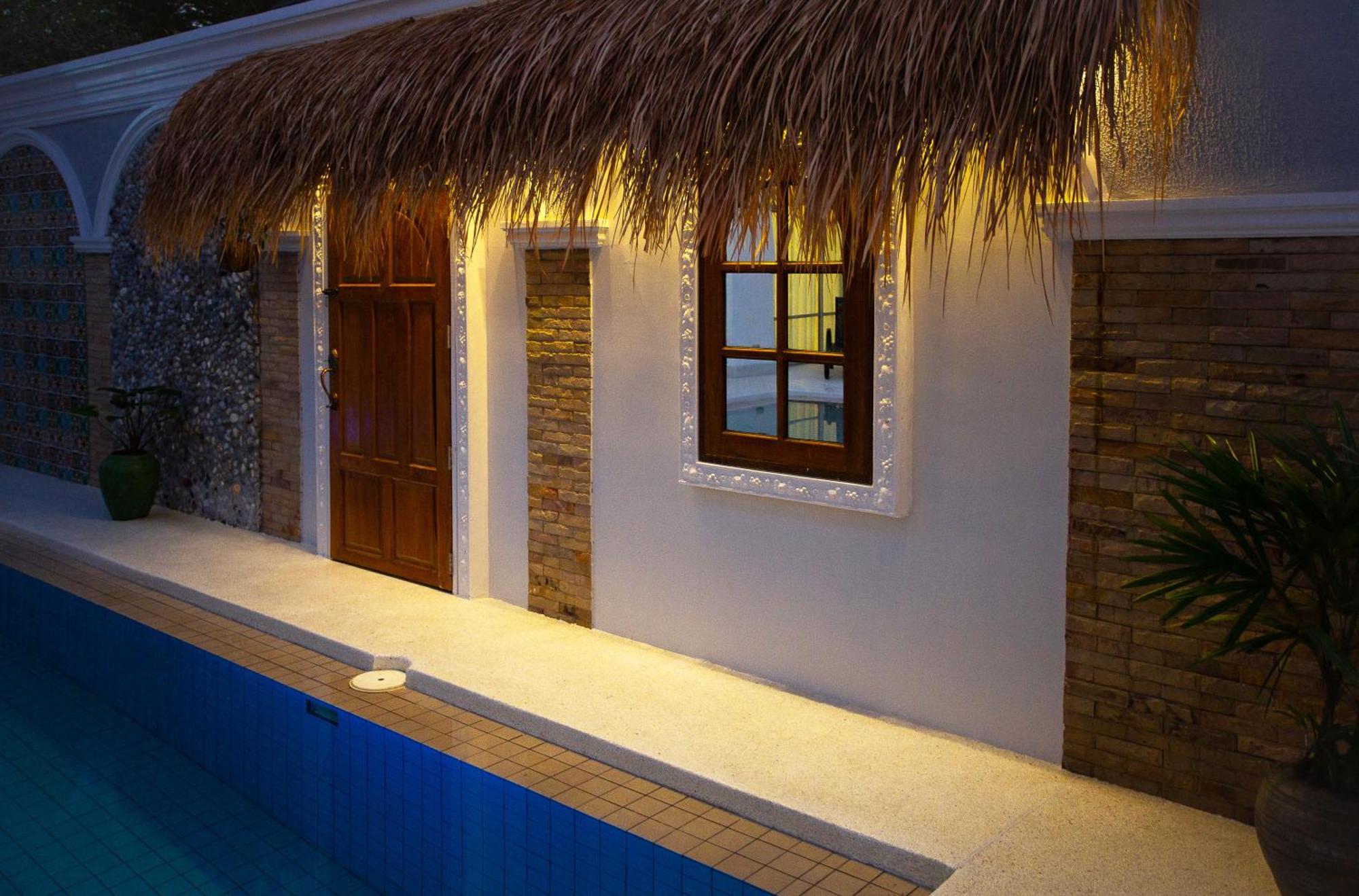 Villa Nagawari Art Maldives Pattaya Na Chom Thian