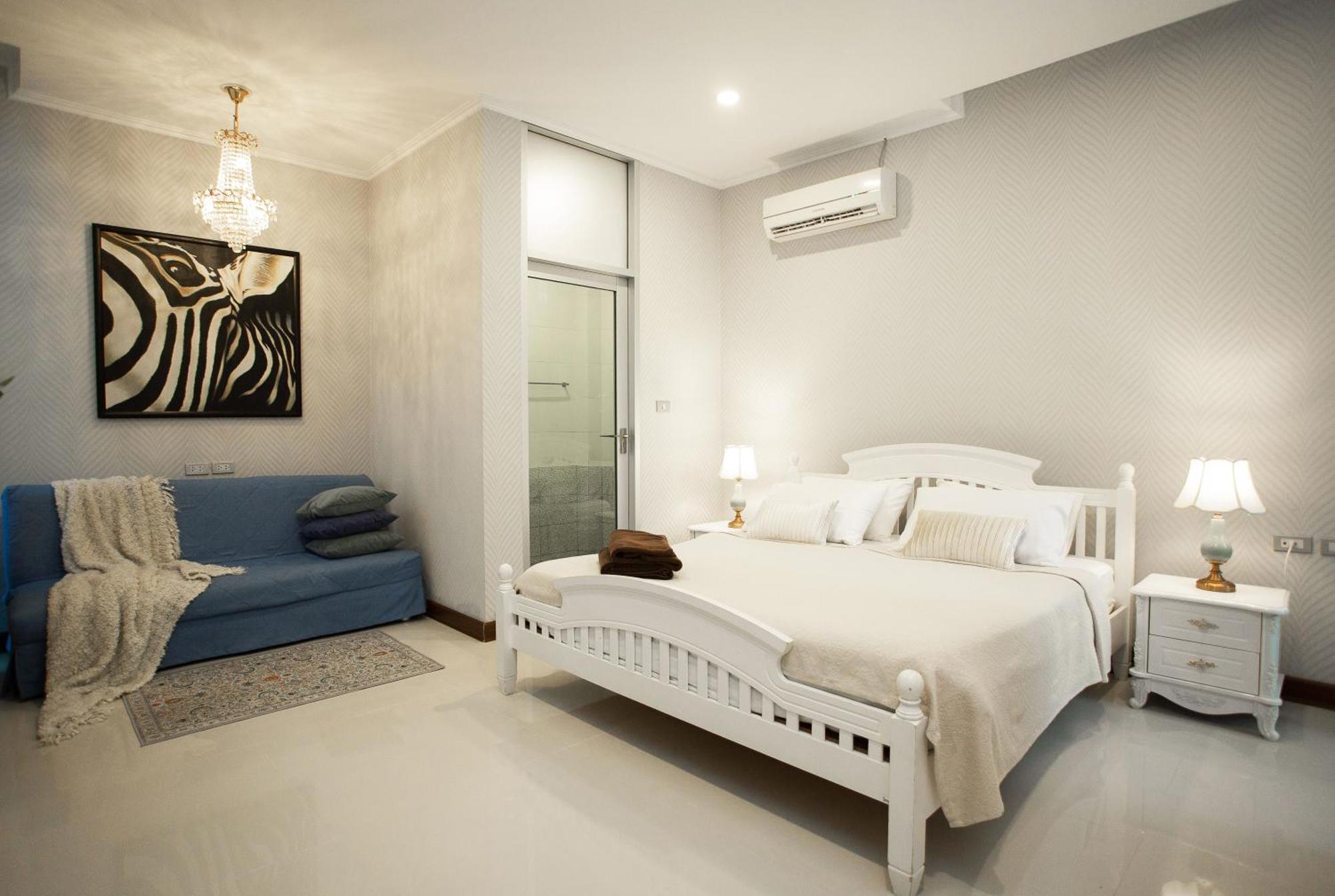 Nagawari Art Maldives Pattaya