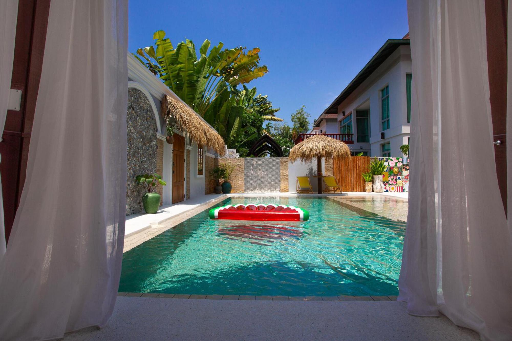 Nagawari Art Maldives Pattaya Villa Na Chom Thian